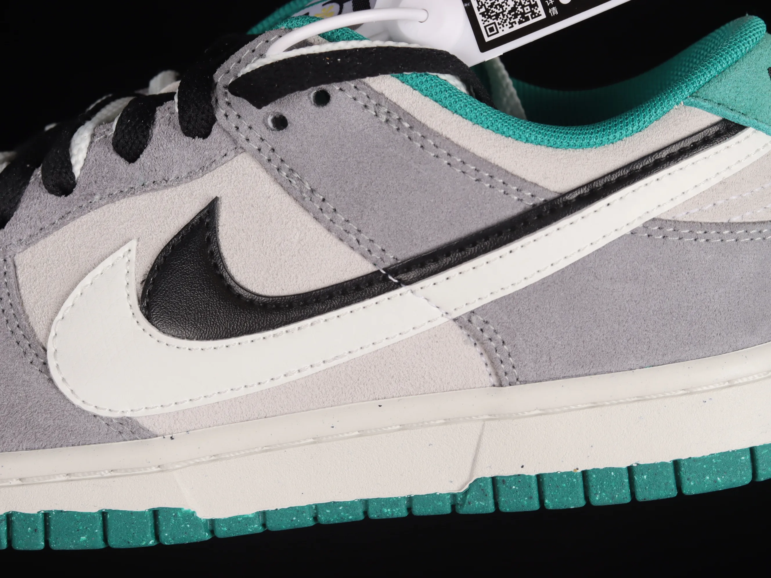 All categories Nk SB Dunk Series Nk SB Dunk Low low-top sneakers Nk SB Dunk Low "85" white and black double hook strap gray SB low-top sports and leisure sneakers DO9457-132